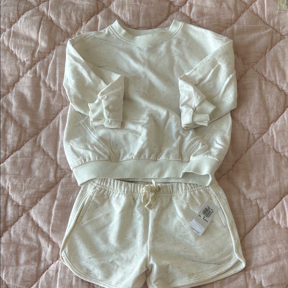 Old Navy NWT Cream Speckled Sweatshirt and Shorts Set Toddler 3T